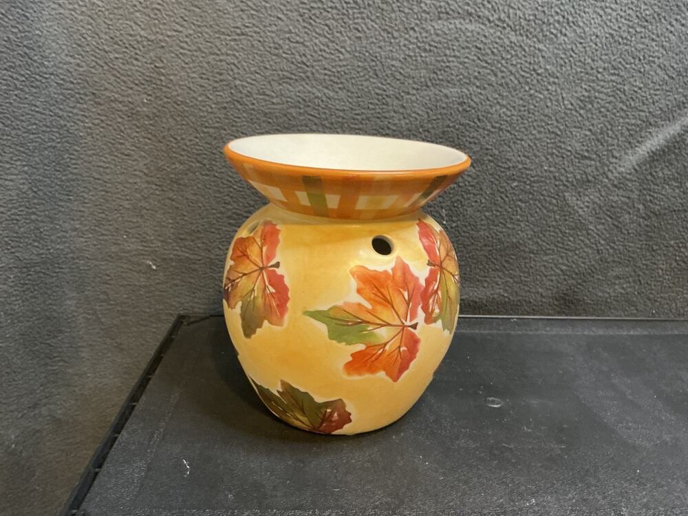 Beautiful Maple Leaf Michael Sparks Fall Tea Light Wax Melt Warmer